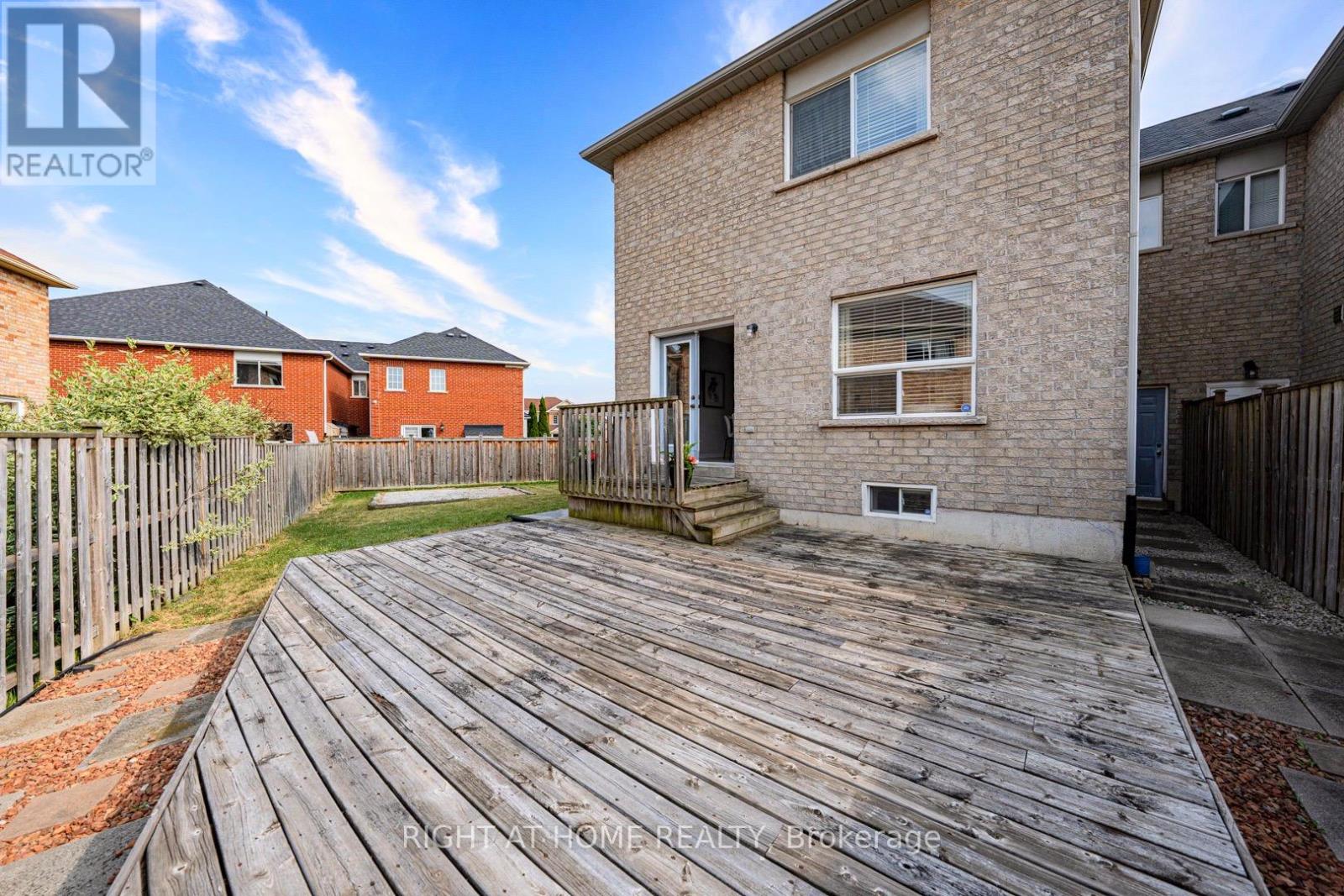11 OLIVETT LANE - 35