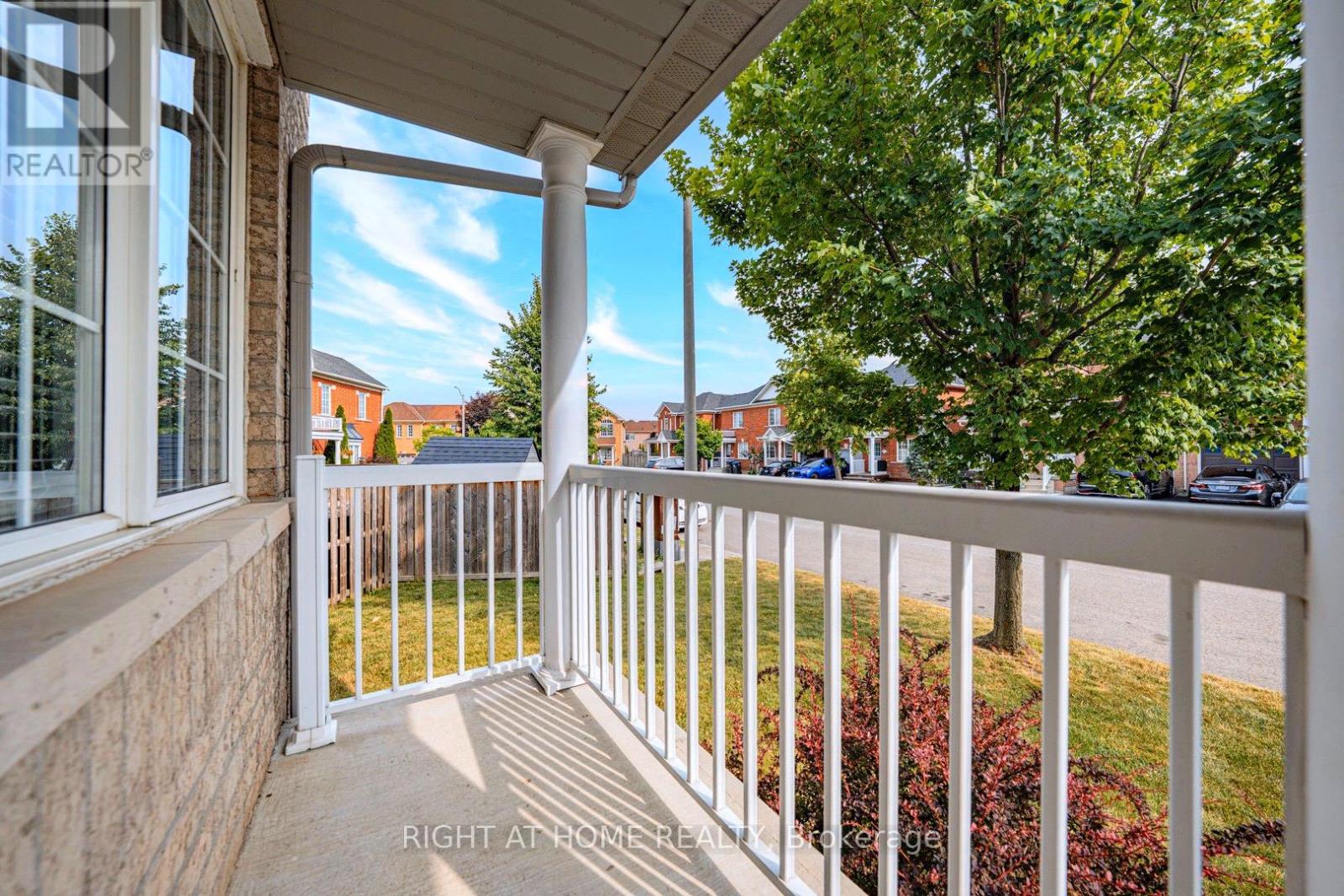 11 OLIVETT LANE - 4