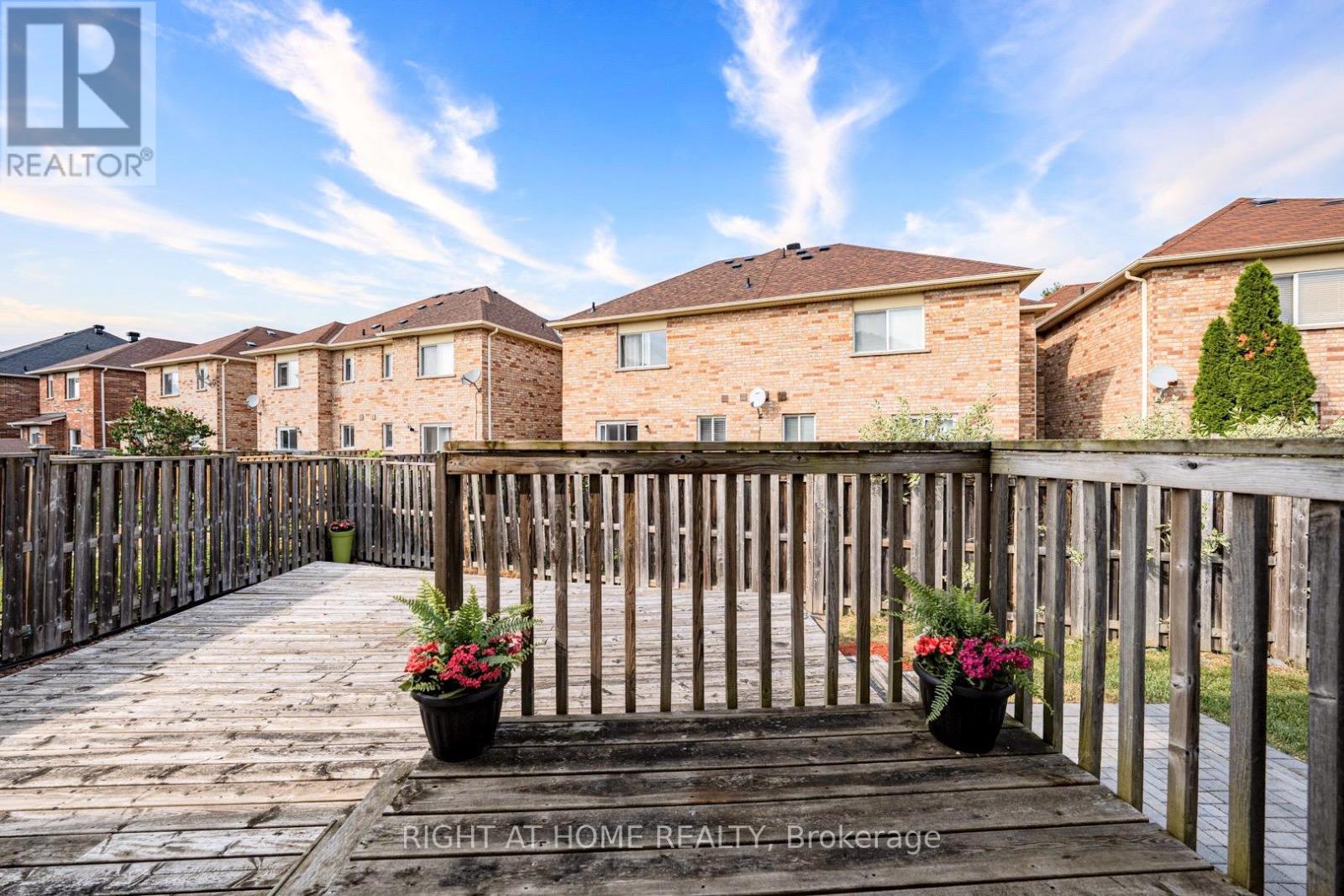 11 OLIVETT LANE - 12