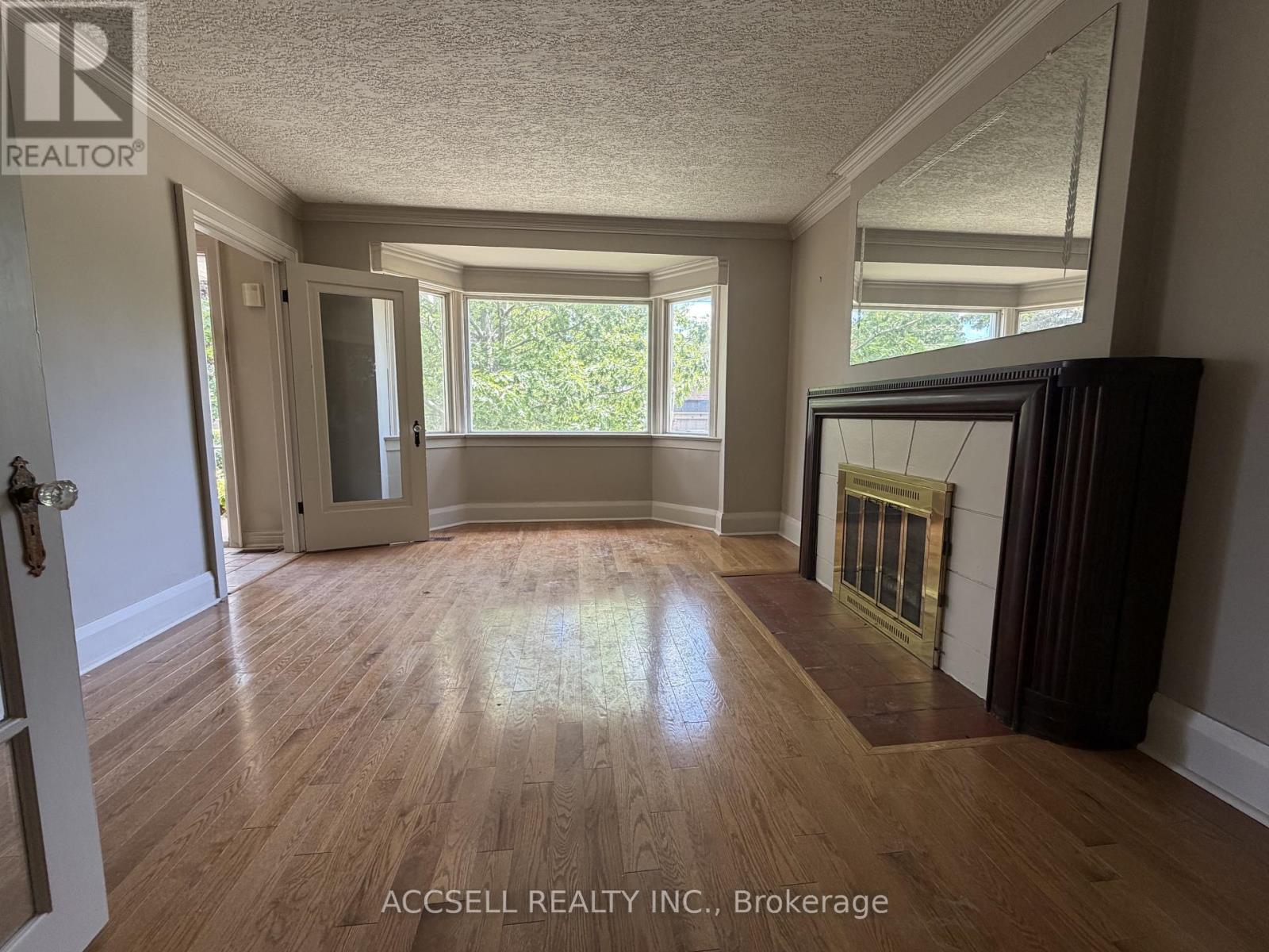 64 PARKLEA DRIVE - Image 4