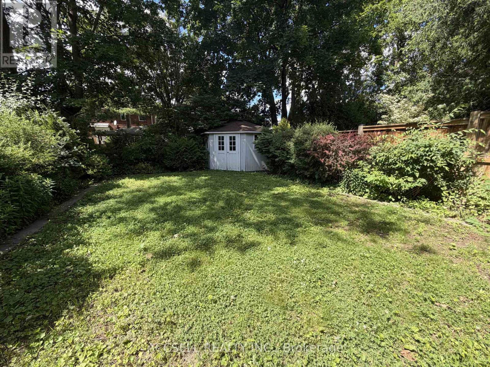 64 PARKLEA DRIVE - 9