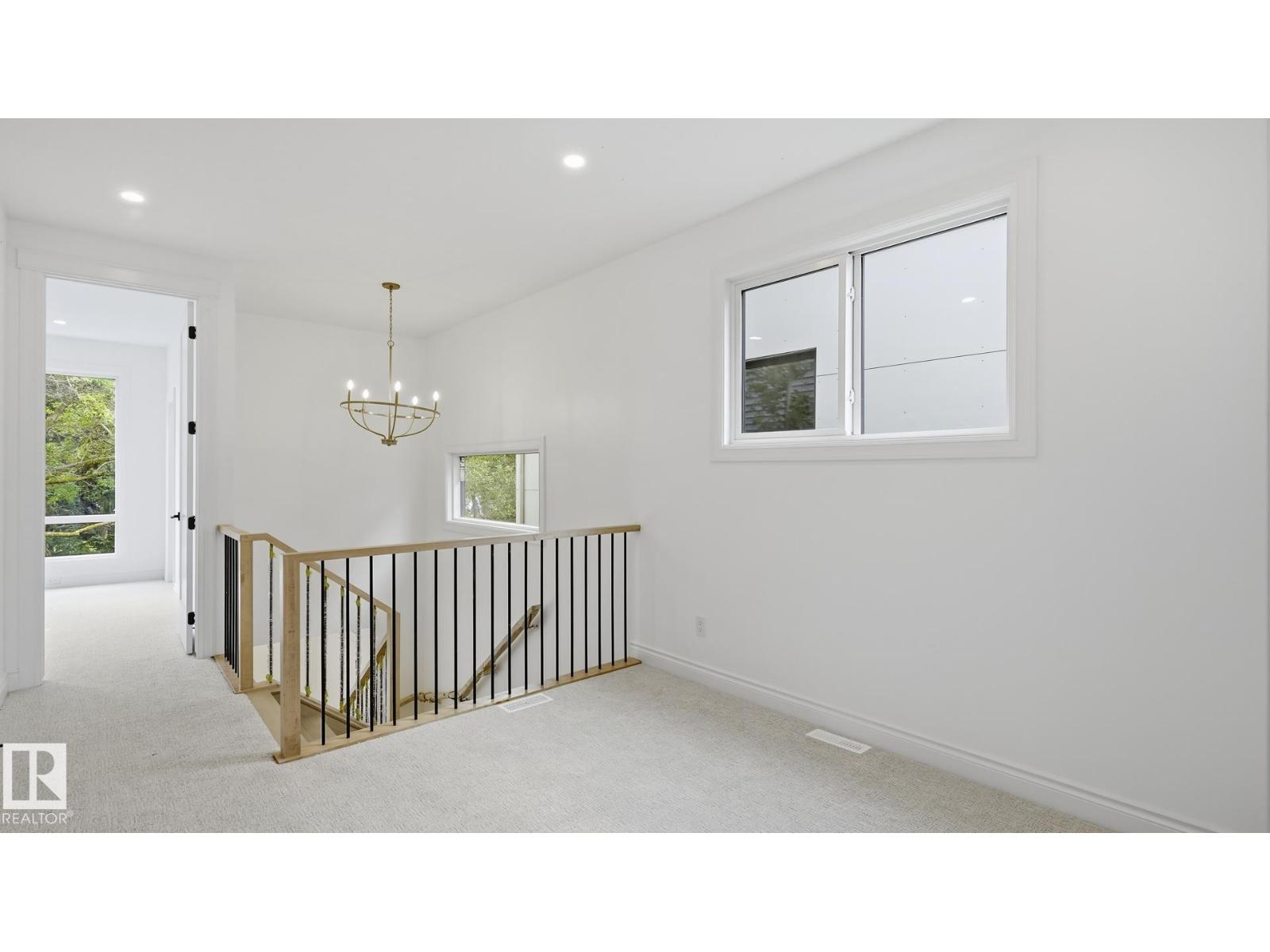 9224 94 ST NW - 15