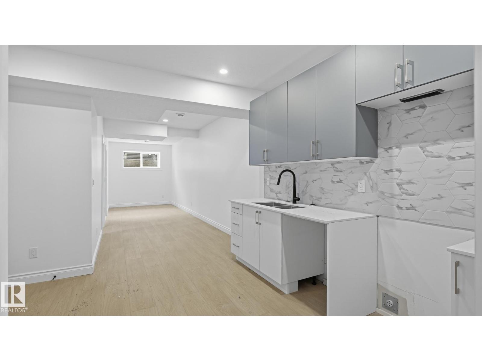 9224 94 ST NW - 25