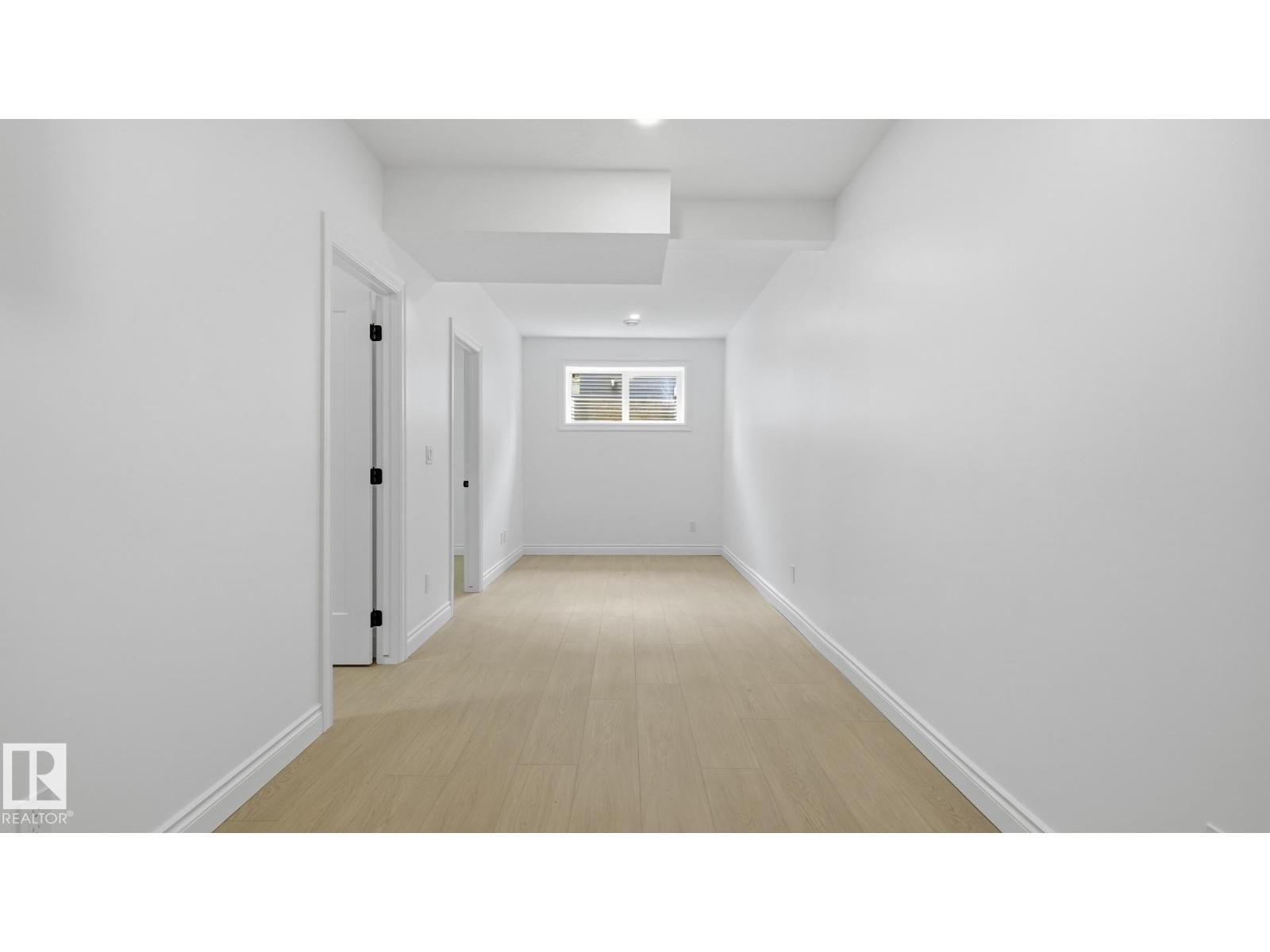 9224 94 ST NW - 29