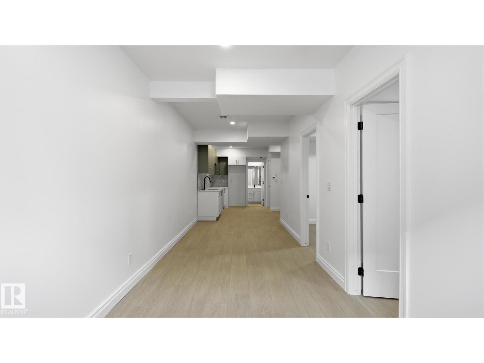 9224 94 ST NW - 30