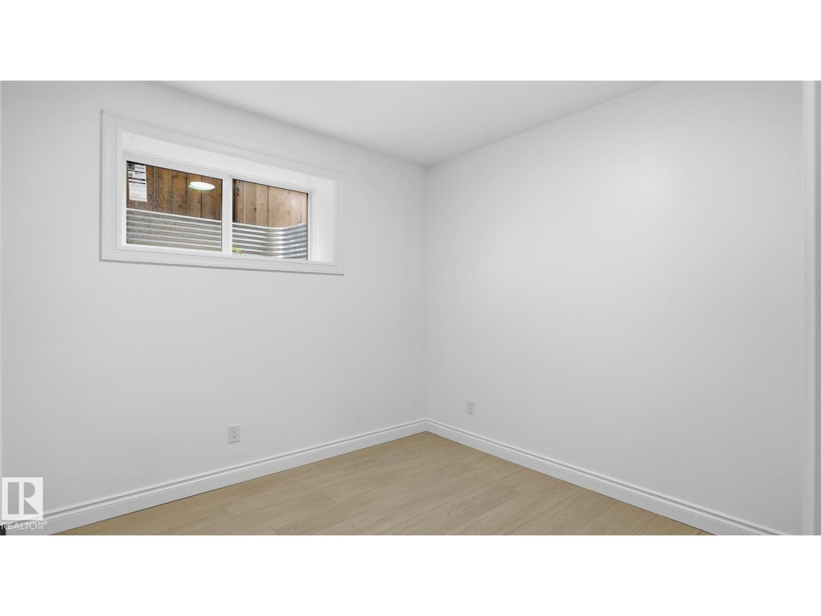 9224 94 ST NW - 31