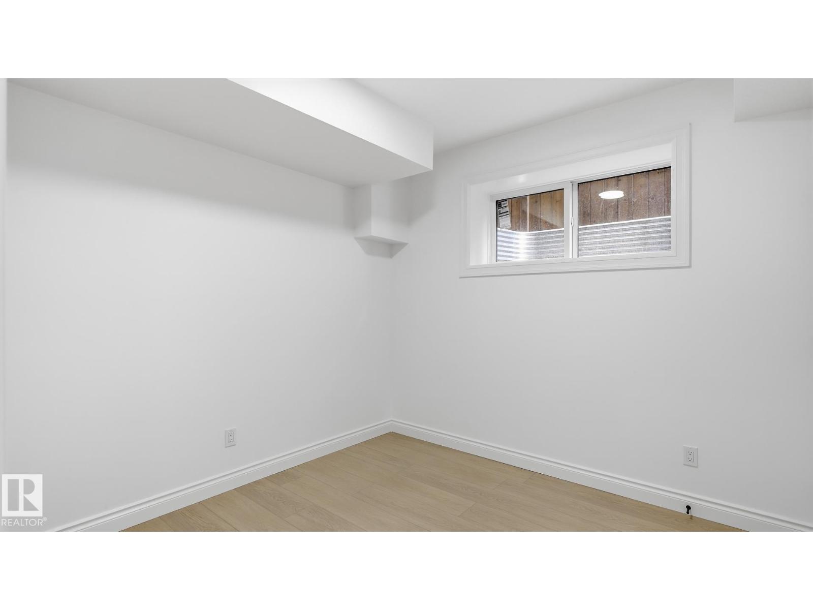 9224 94 ST NW - 32