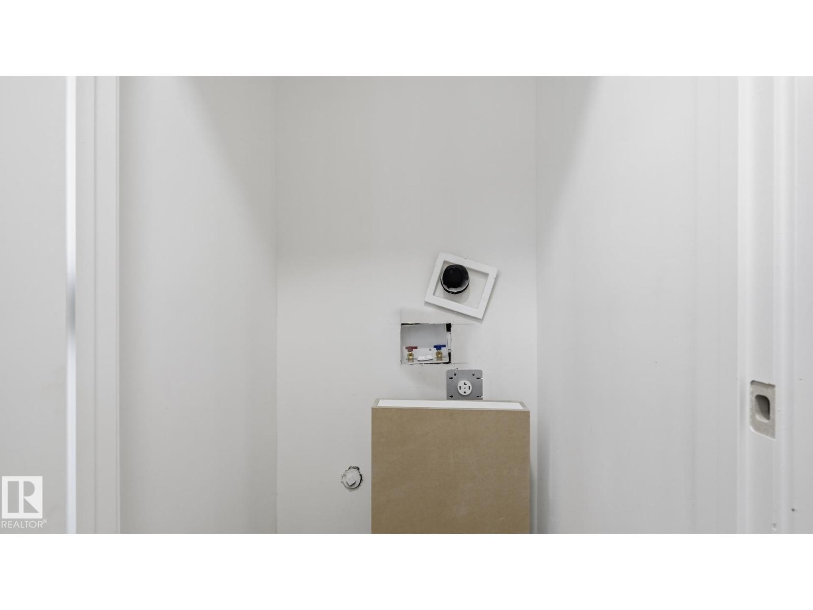 9224 94 ST NW - 35