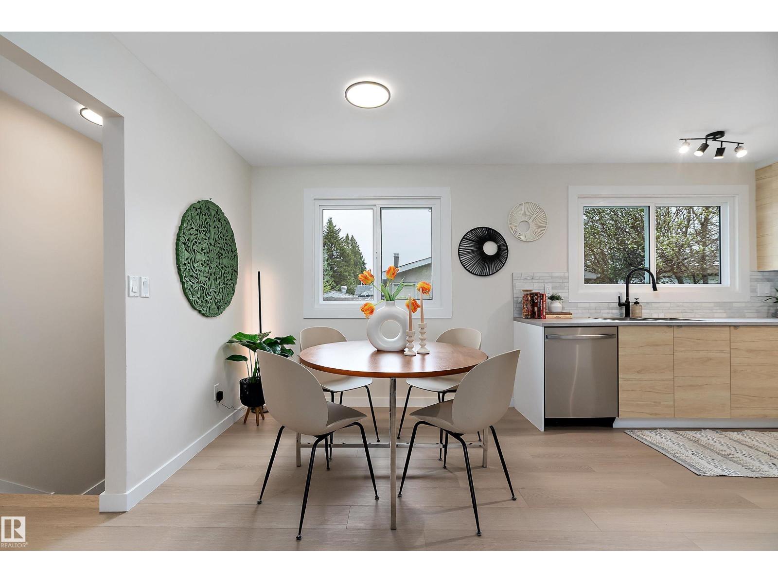 6411 152A AV NW - 11
