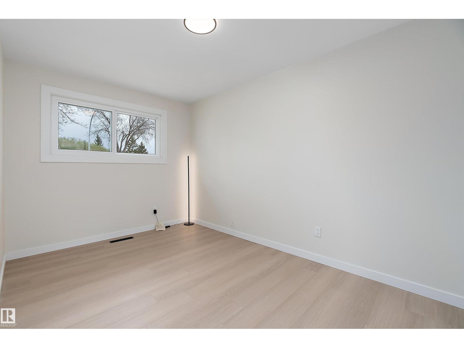 6411 152A AV NW - 25