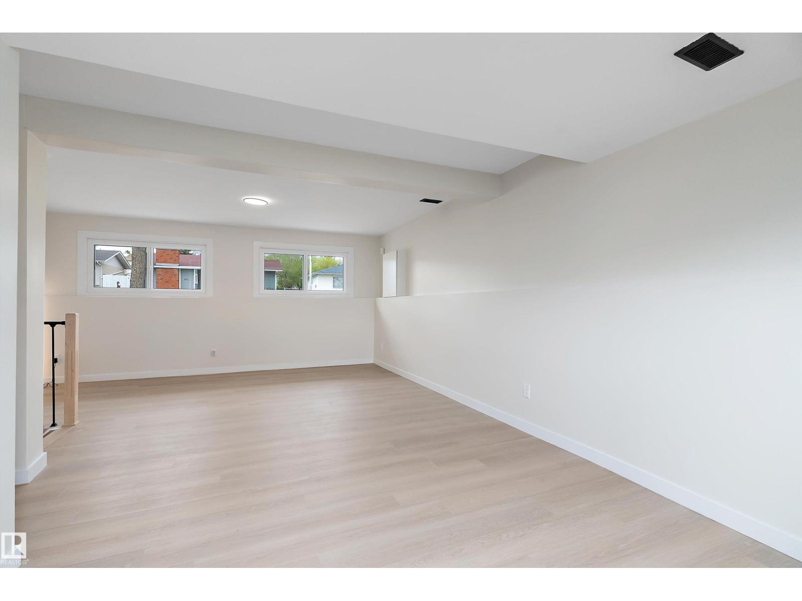 6411 152A AV NW - 30