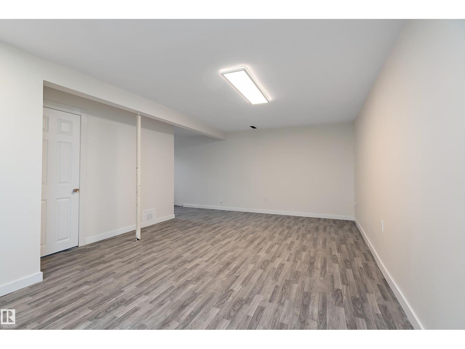 6411 152A AV NW - 37