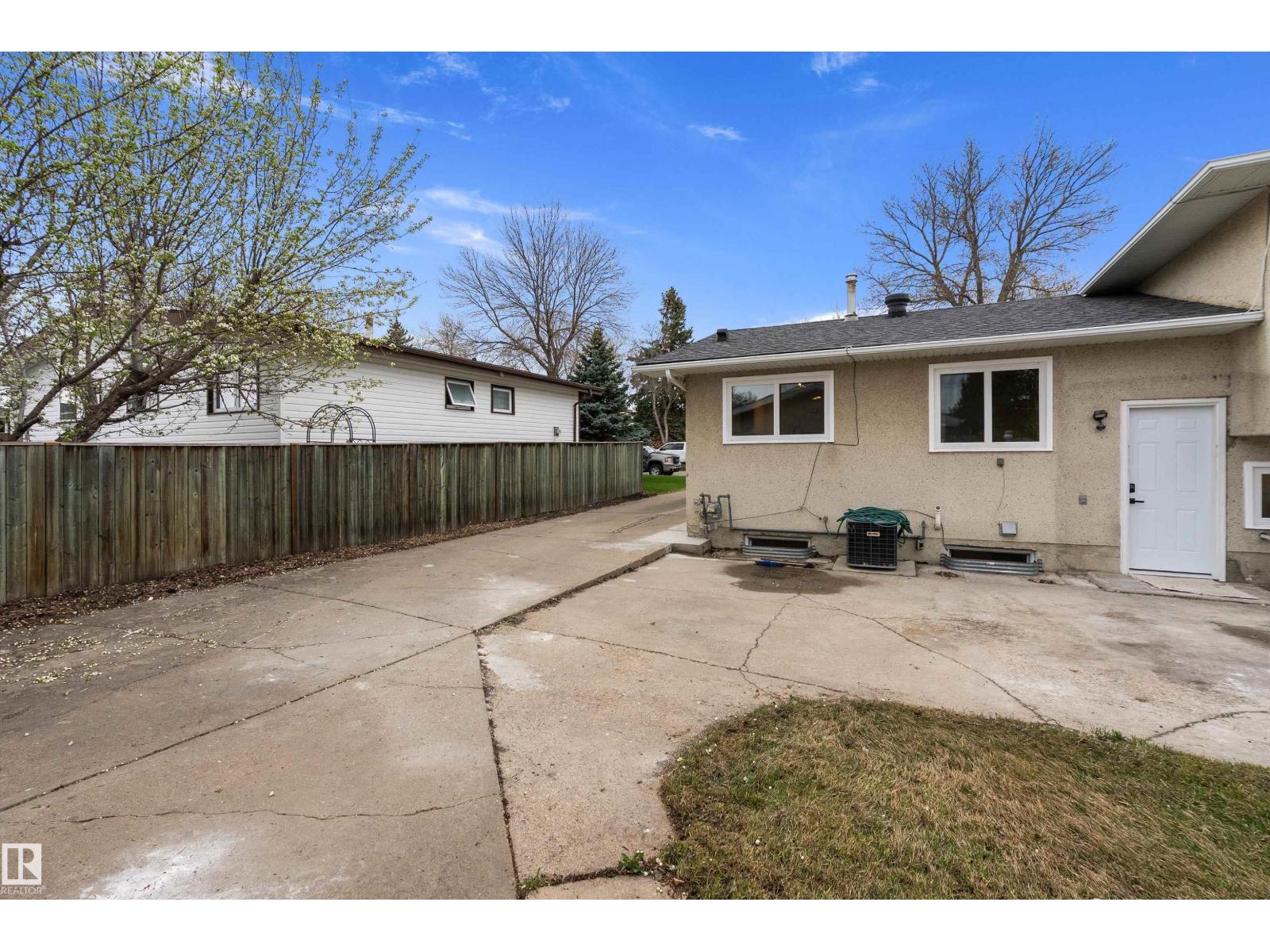 6411 152A AV NW - 44