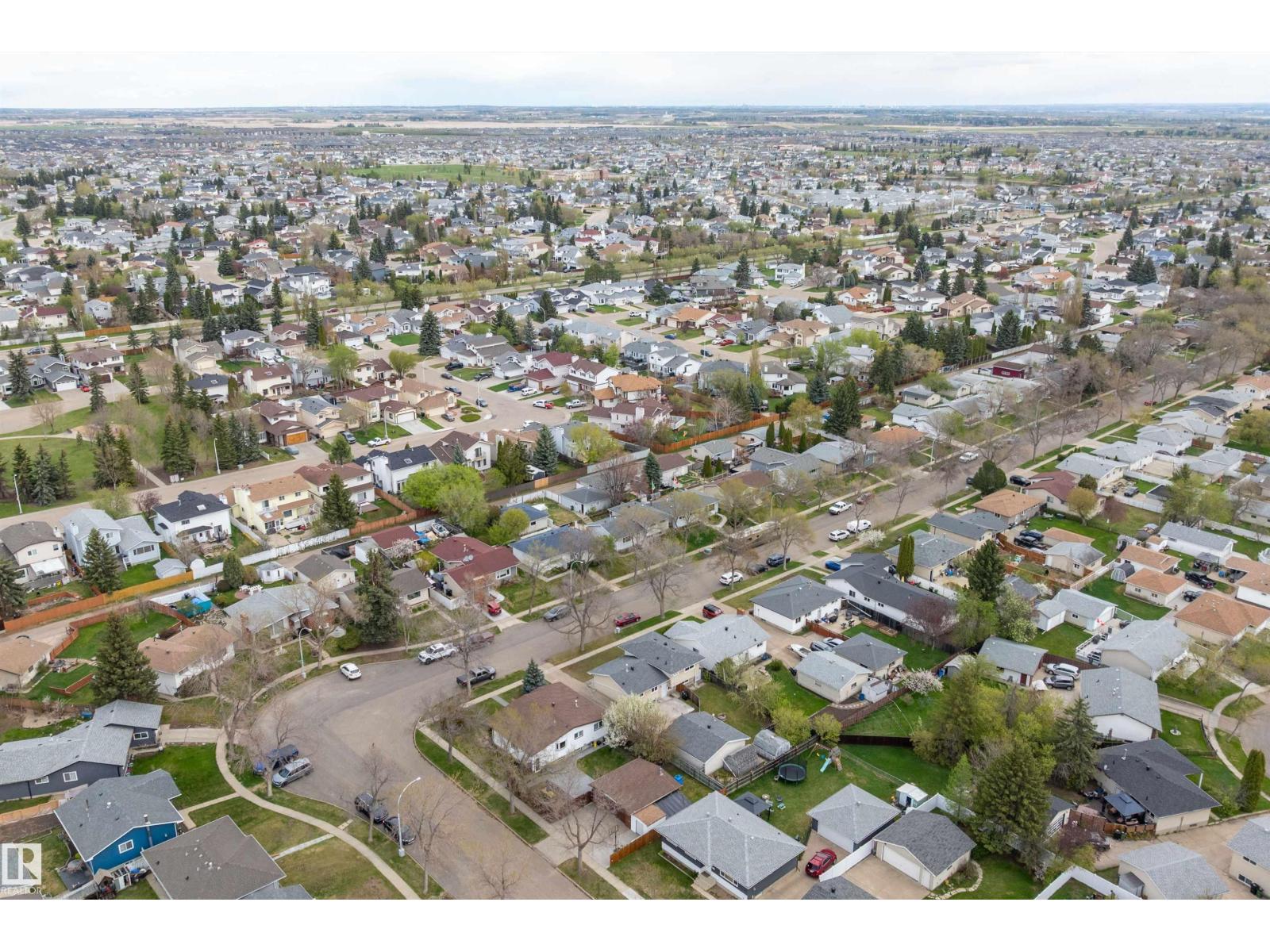 6411 152A AV NW - 48