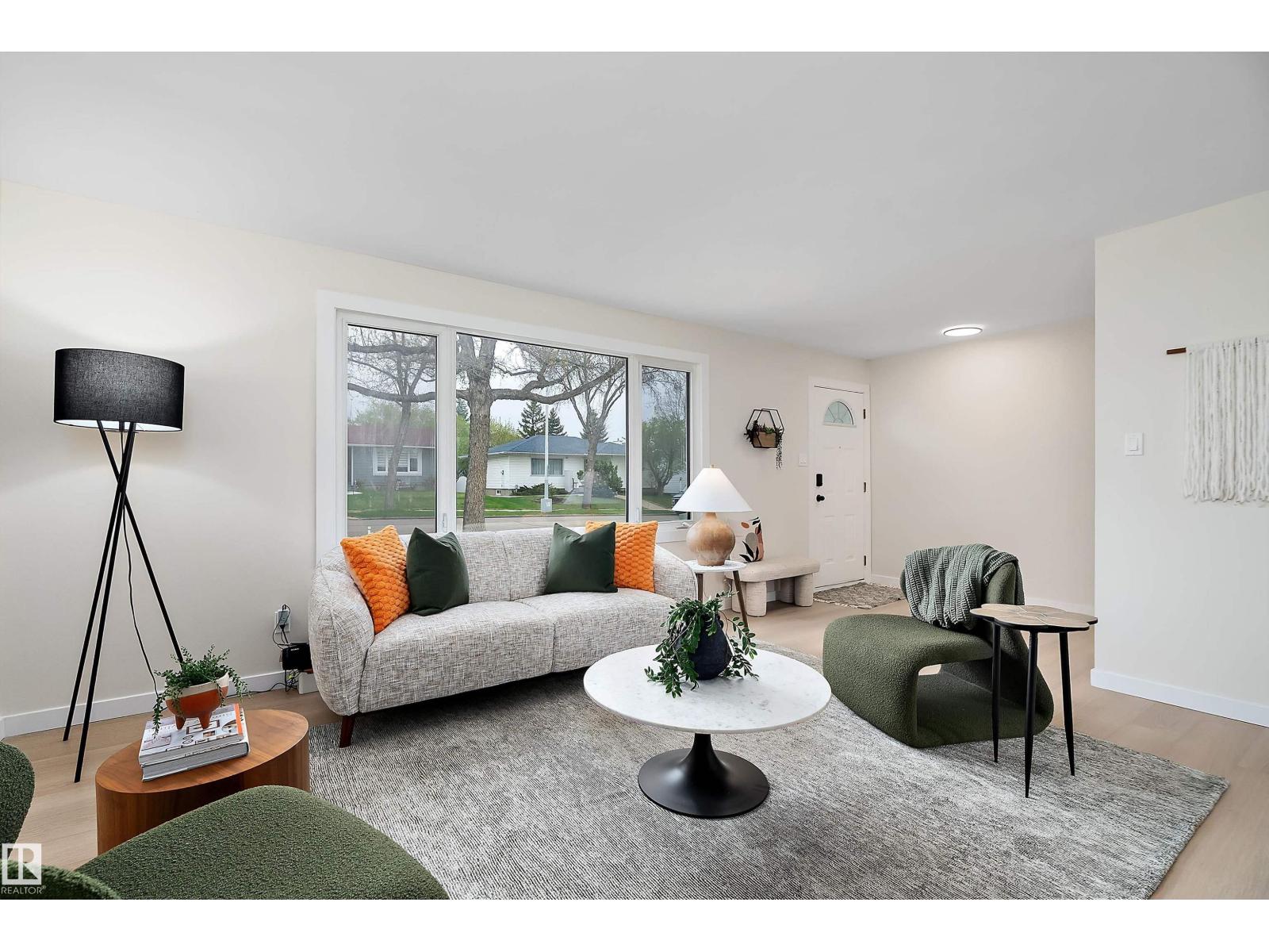 6411 152A AV NW - 8