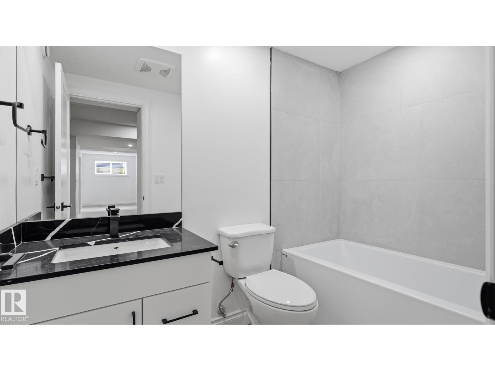 9226 94 ST NW - 28