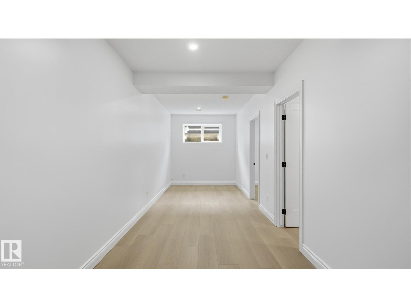 9226 94 ST NW - 29