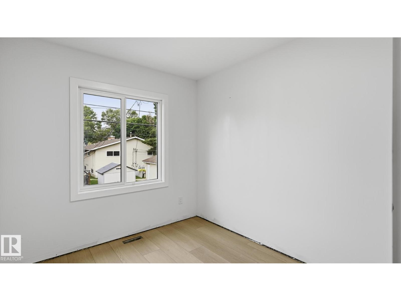 9226 94 ST NW - 37