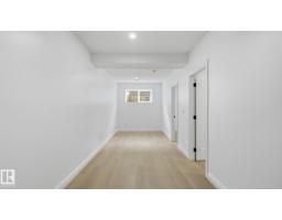 9226 94 St Nw, Edmonton, AB T6C3V5 Photo 29