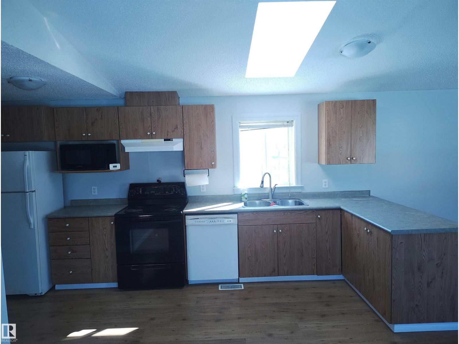 42 Midland Road - 8