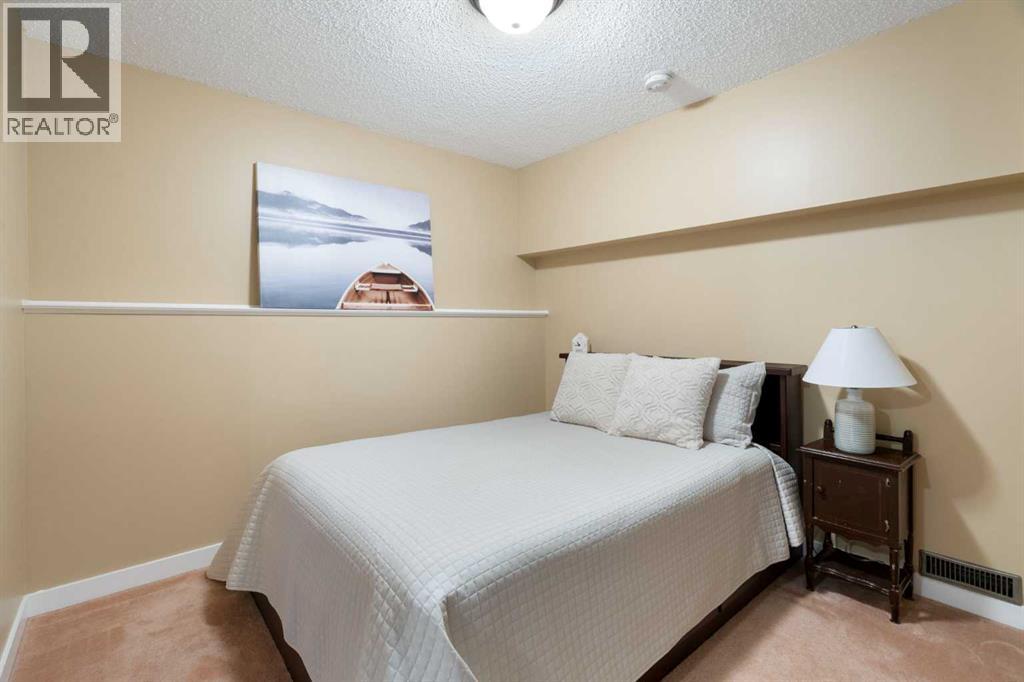 32 Beddington Road NE - Image 21