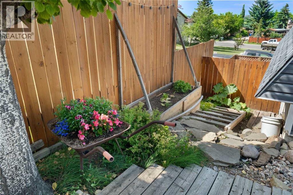 32 Beddington Road NE - Image 35