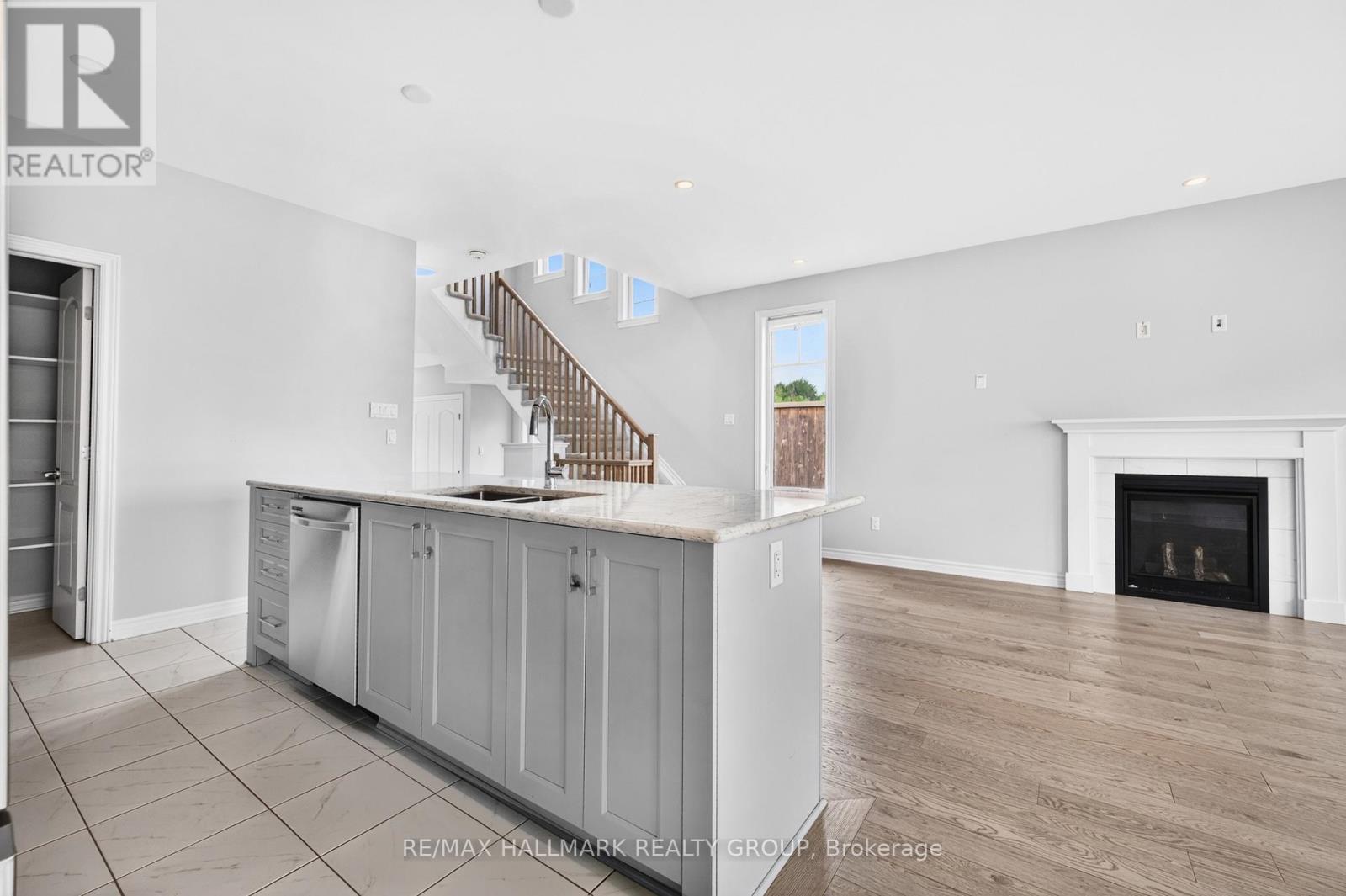 3 Bed, 3 Bath House for Rent in Ottawa – 547 MUSKARI STREET, Ottawa – MLS# X13596016 - Image 14