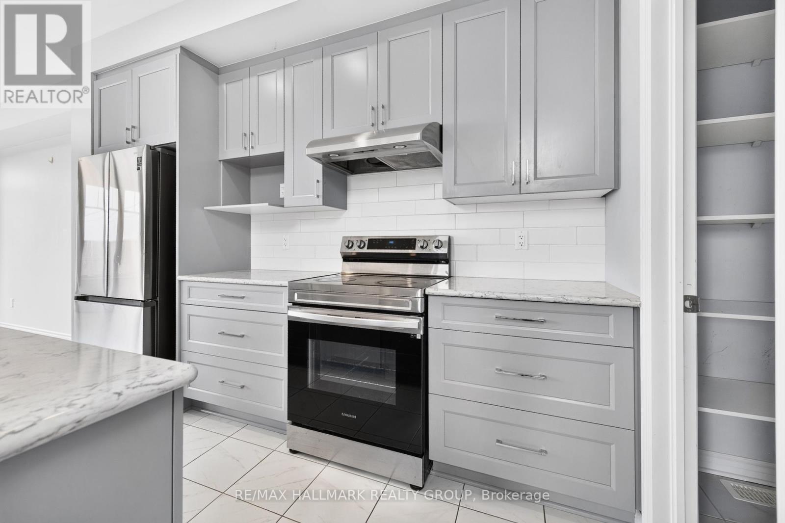3 Bed, 3 Bath House for Rent in Ottawa – 547 MUSKARI STREET, Ottawa – MLS# X13596016 - Image 16