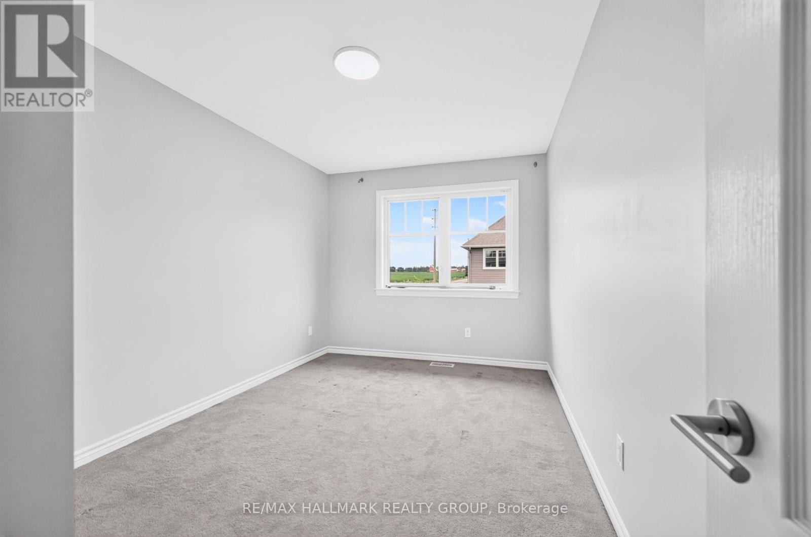 3 Bed, 3 Bath House for Rent in Ottawa – 547 MUSKARI STREET, Ottawa – MLS# X13596016 - Image 28