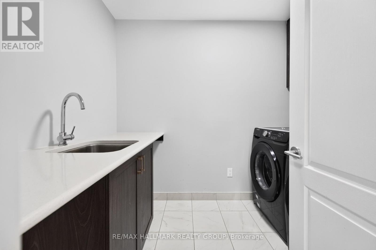 3 Bed, 3 Bath House for Rent in Ottawa – 547 MUSKARI STREET, Ottawa – MLS# X13596016 - Image 35