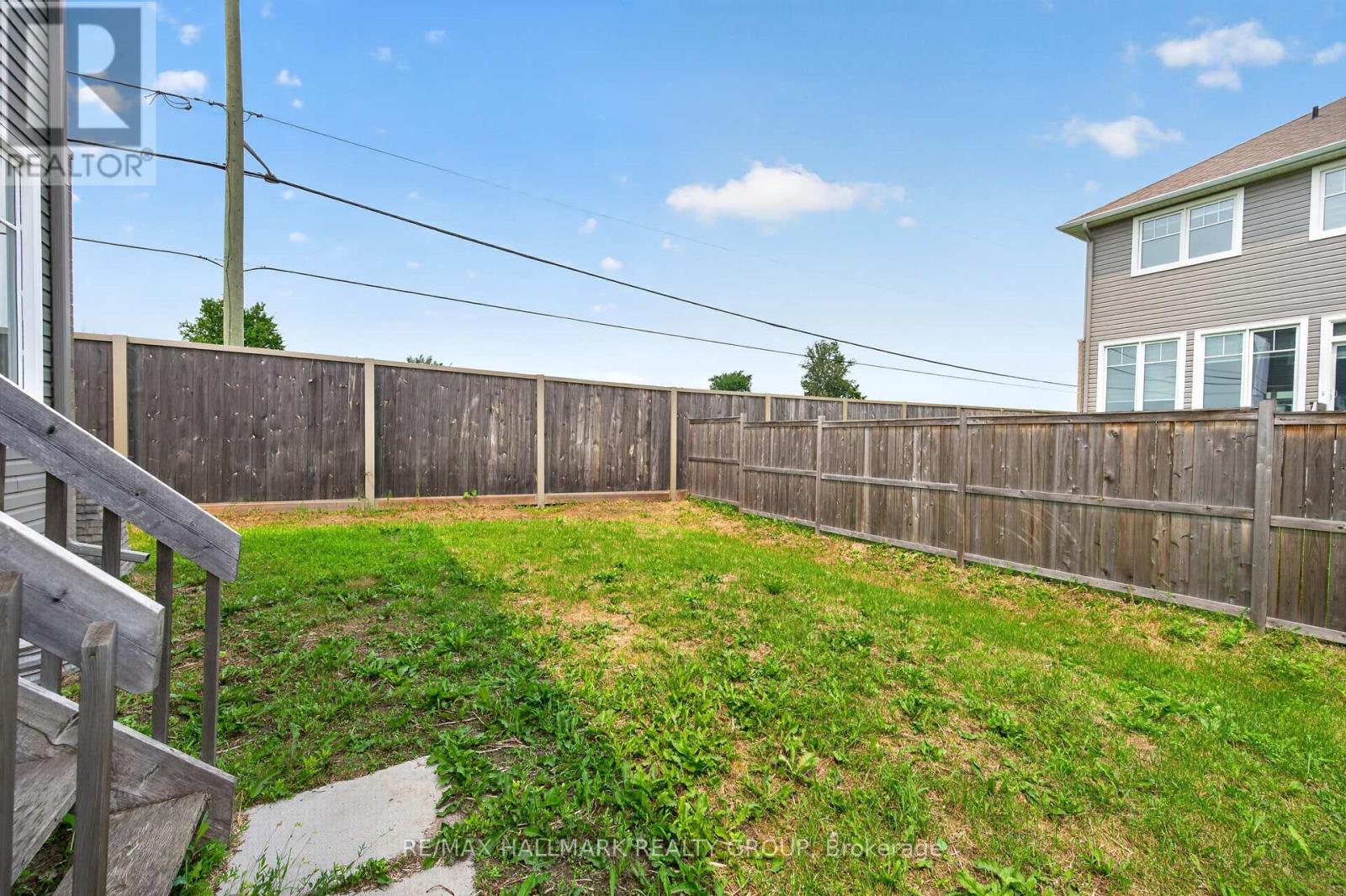 3 Bed, 3 Bath House for Rent in Ottawa – 547 MUSKARI STREET, Ottawa – MLS# X13596016 - Image 40