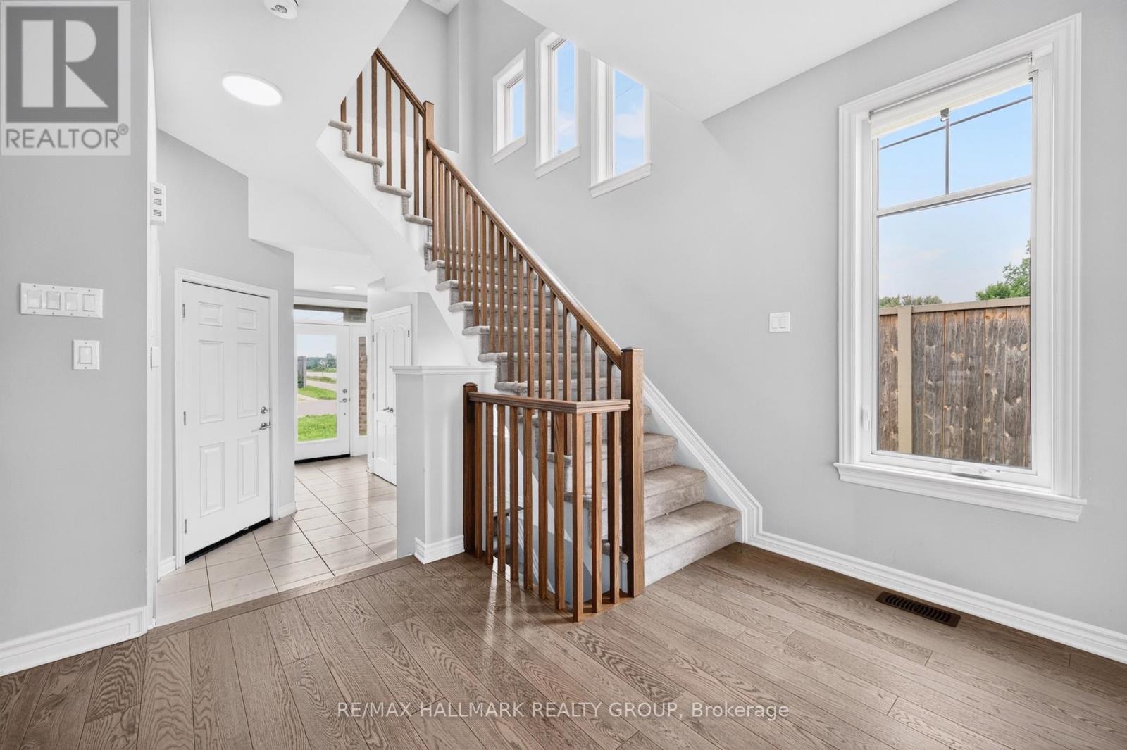 3 Bed, 3 Bath House for Rent in Ottawa – 547 MUSKARI STREET, Ottawa – MLS# X13596016 - Image 6