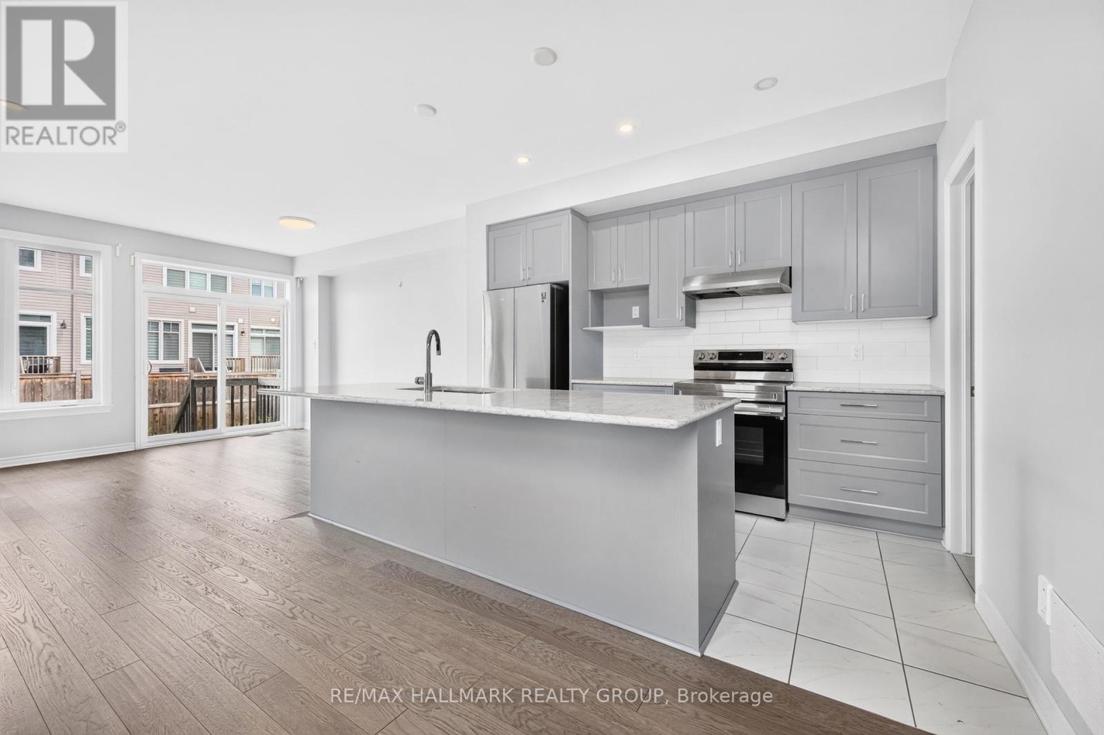 3 Bed, 3 Bath House for Rent in Ottawa – 547 MUSKARI STREET, Ottawa – MLS# X13596016 - Image 7