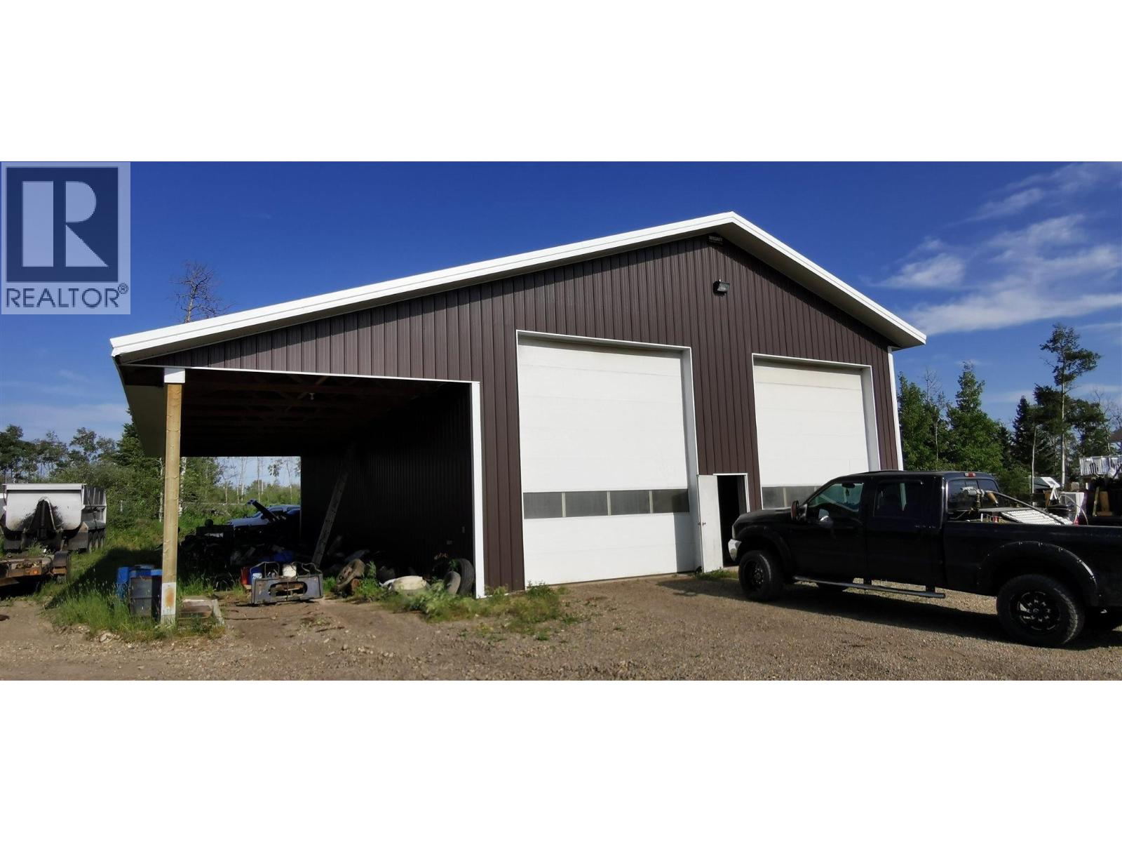 6264 FOREST LAWN FRONTAGE ROAD, Fort St. John