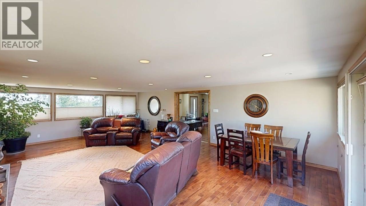 6264 FOREST LAWN FRONTAGE ROAD, Fort St. John