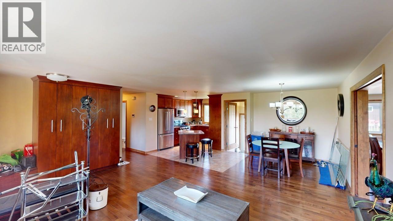 6264 FOREST LAWN FRONTAGE ROAD, Fort St. John