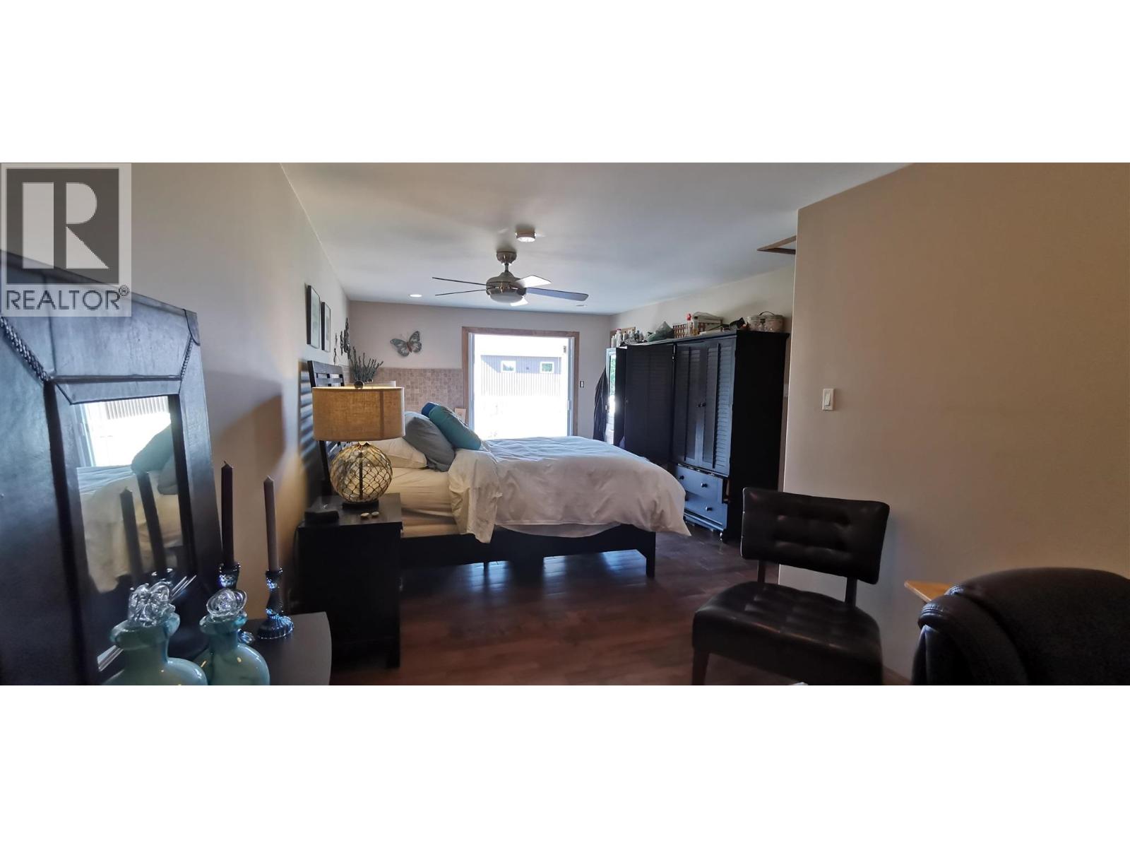 6264 FOREST LAWN FRONTAGE ROAD, Fort St. John