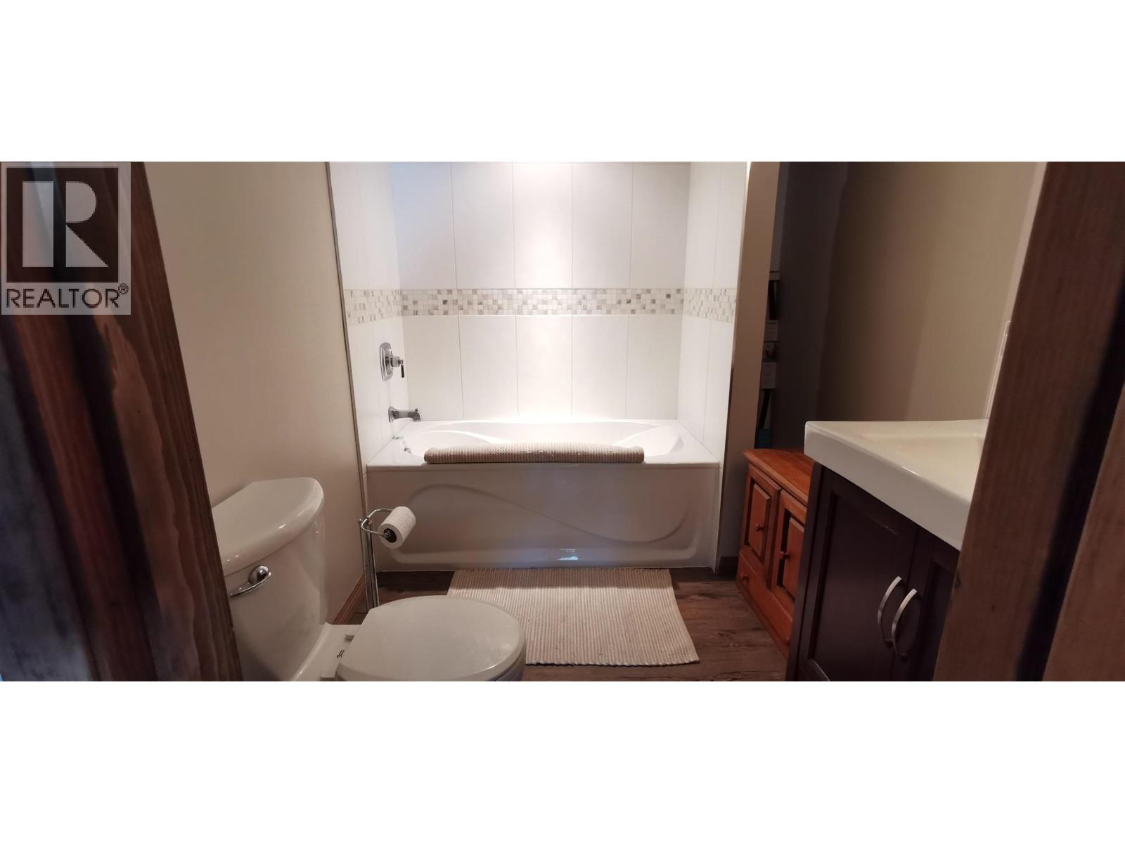 6264 FOREST LAWN FRONTAGE ROAD - 27