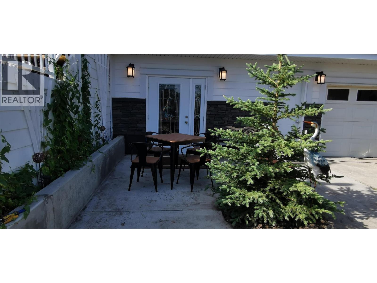 6264 FOREST LAWN FRONTAGE ROAD - 21