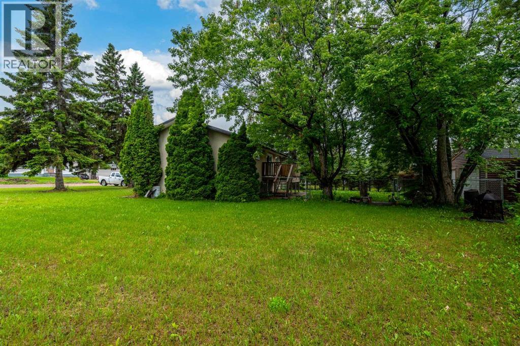 108 3 Avenue W - Image 28