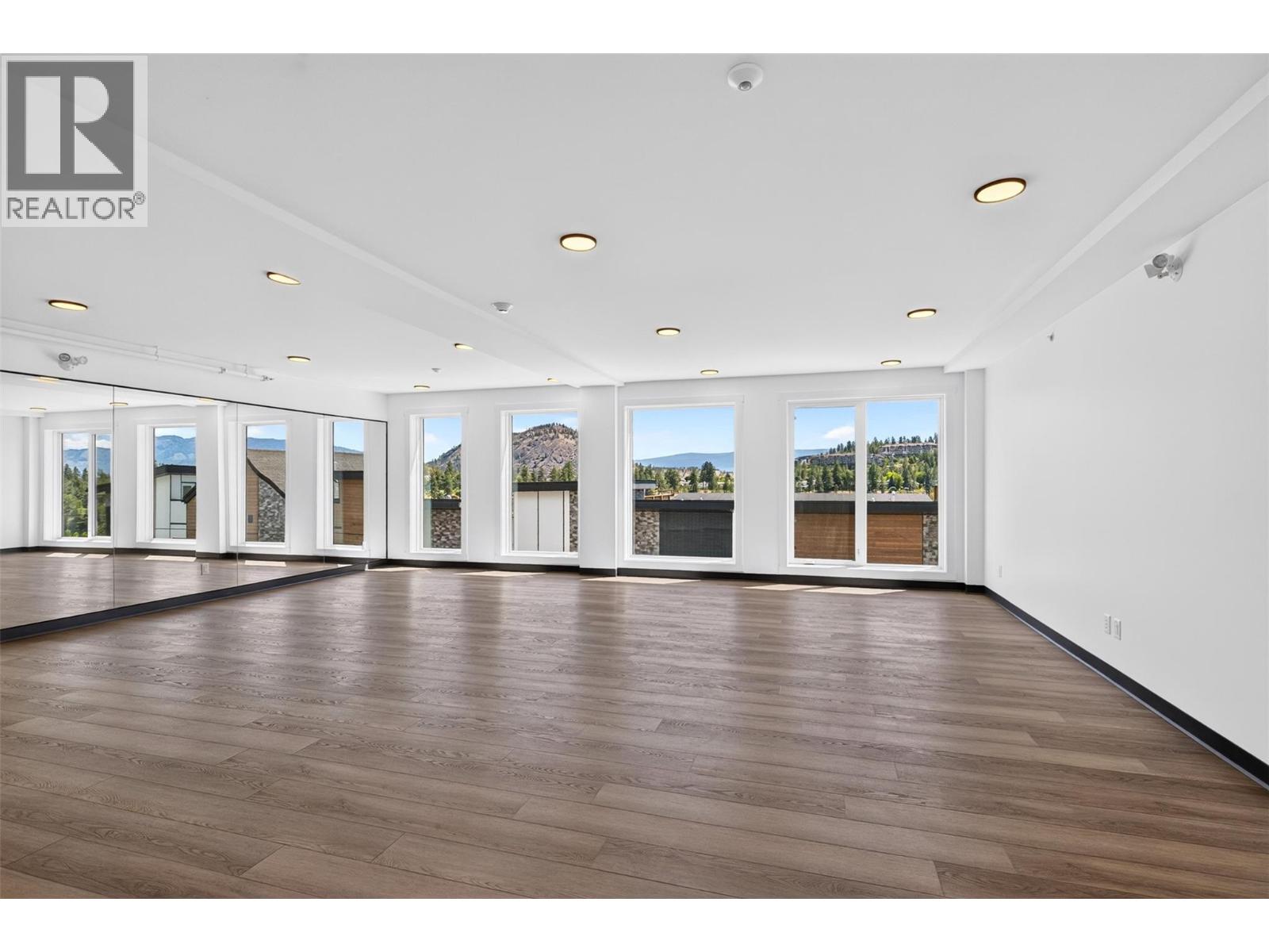 #402 2735 Shannon Lake Road - 36