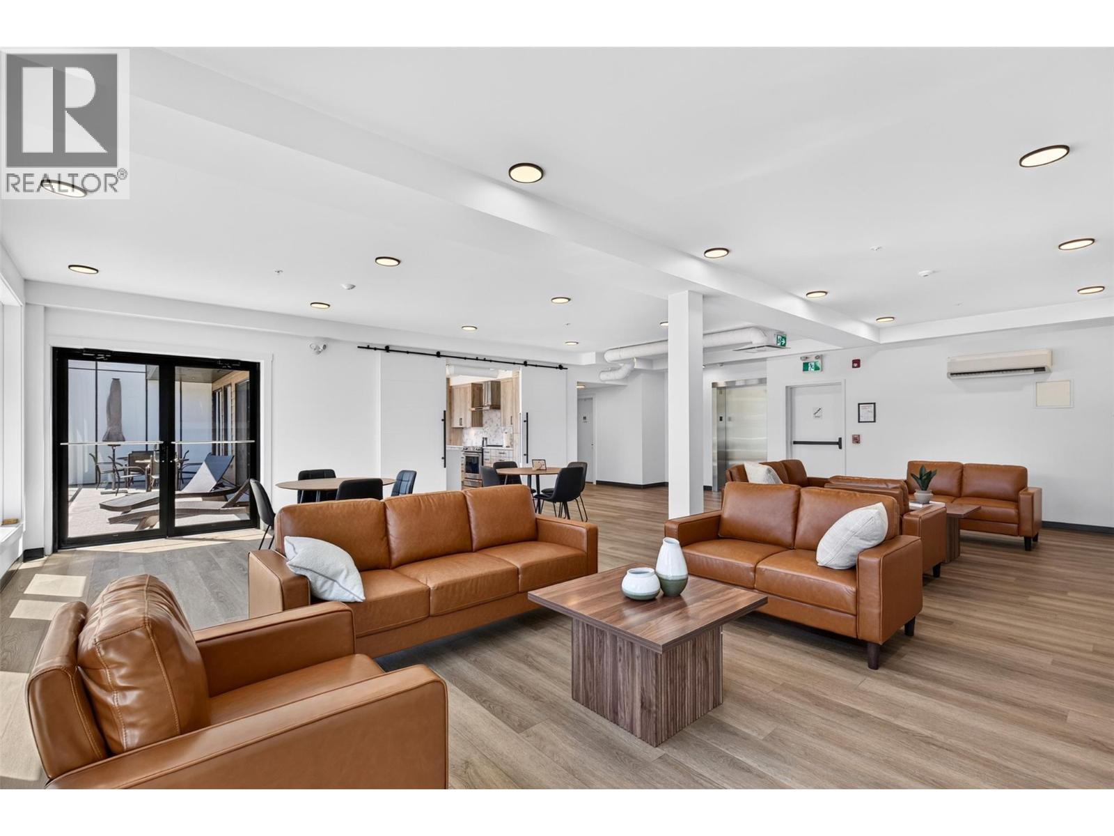 #402 2735 Shannon Lake Road - 28