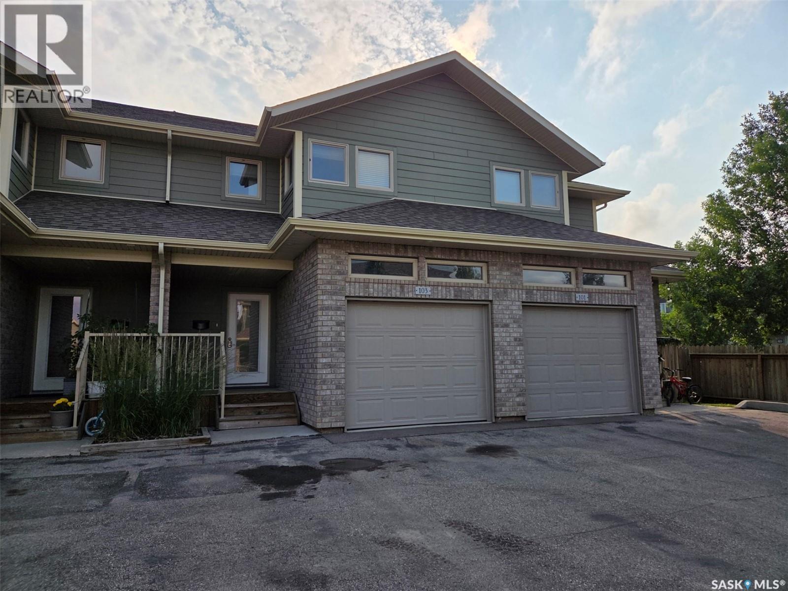 #103 115 Shepherd CRESCENT - 1
