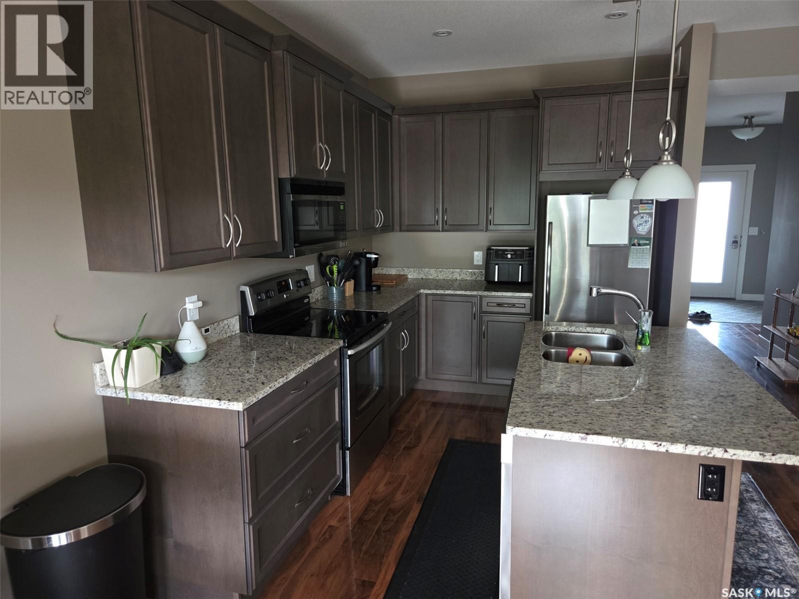 #103 115 Shepherd CRESCENT - 12