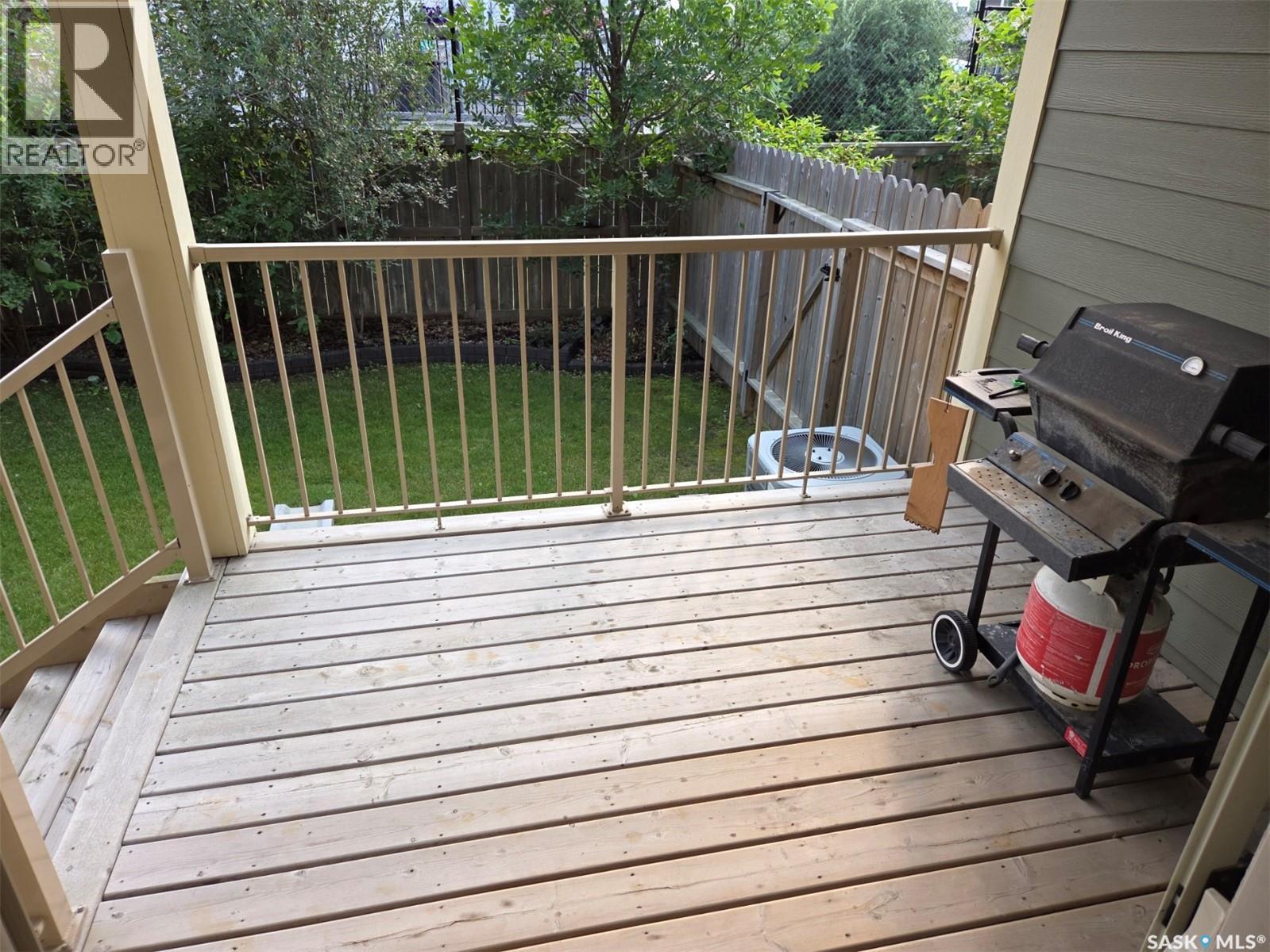 #103 115 Shepherd CRESCENT - 15