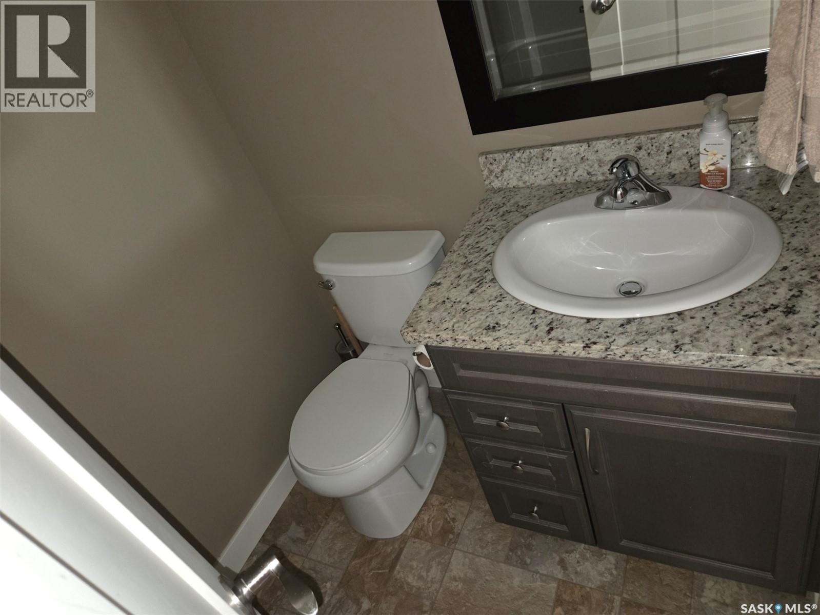 #103 115 Shepherd CRESCENT - 25