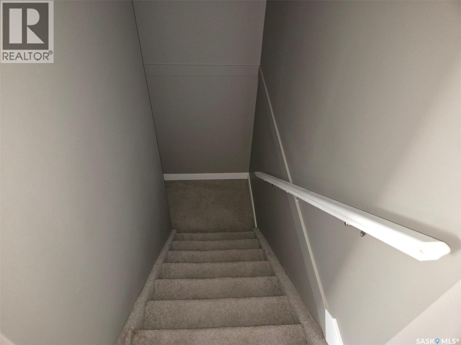 #103 115 Shepherd CRESCENT - 32