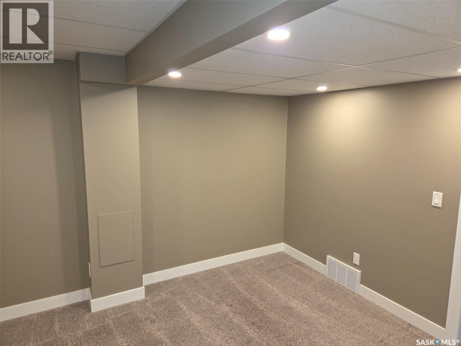 #103 115 Shepherd CRESCENT - 34