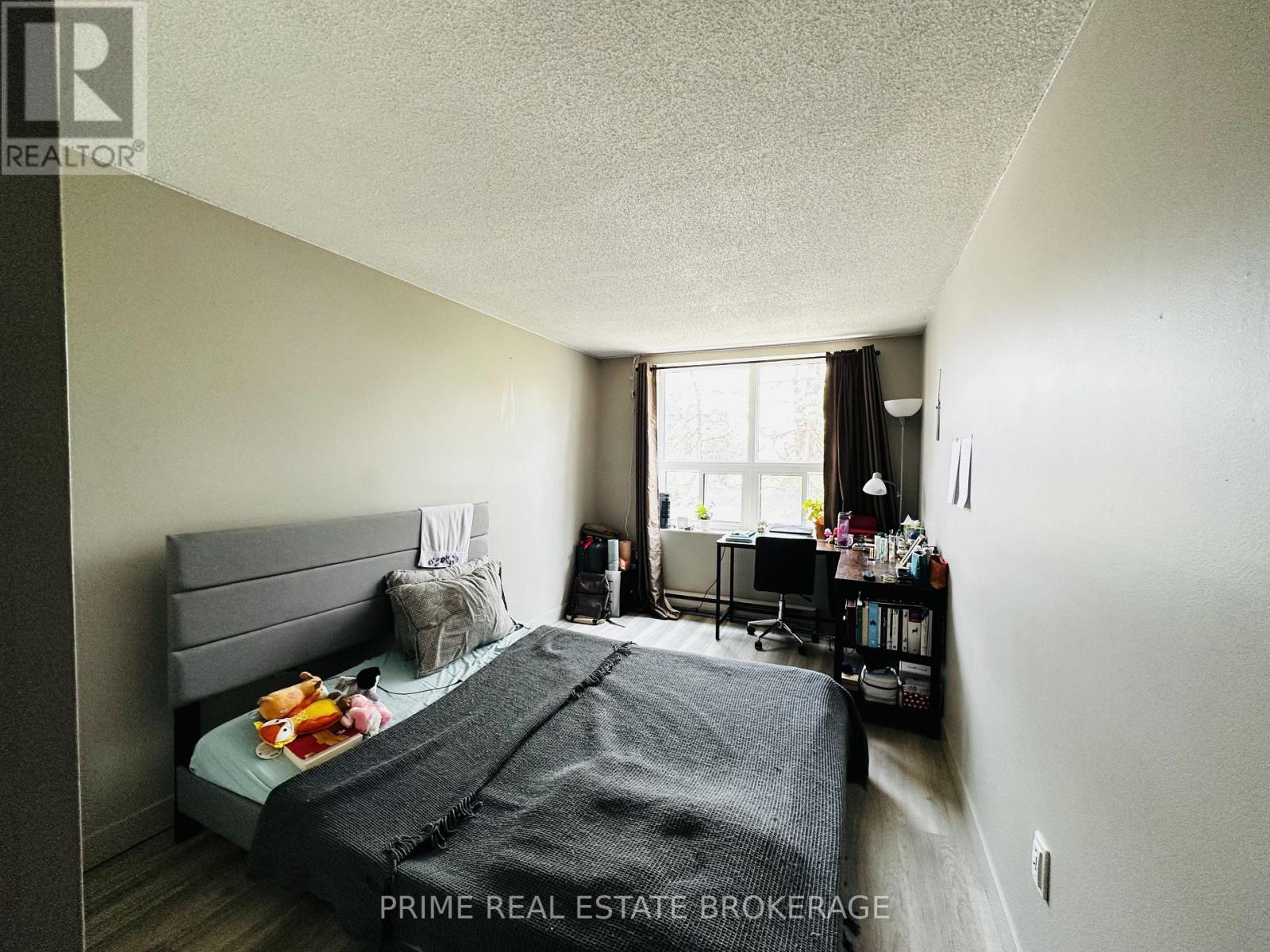 #204 626 FIRST STREET - Image 8