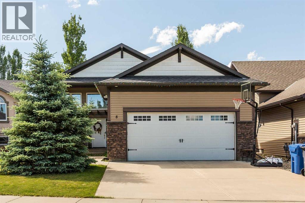 8 Riverton Crescent W - 1